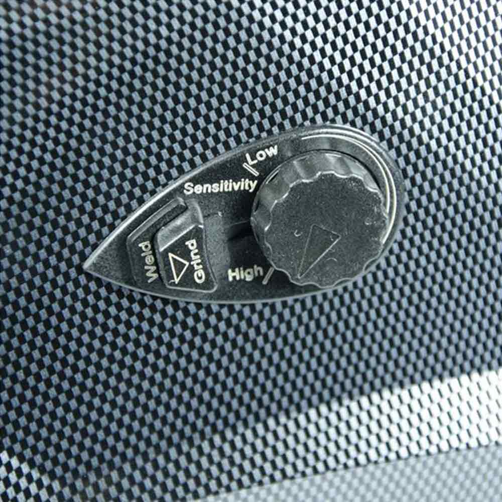 Carbon Fibre Style Automatic Welding Helmet - Image 3